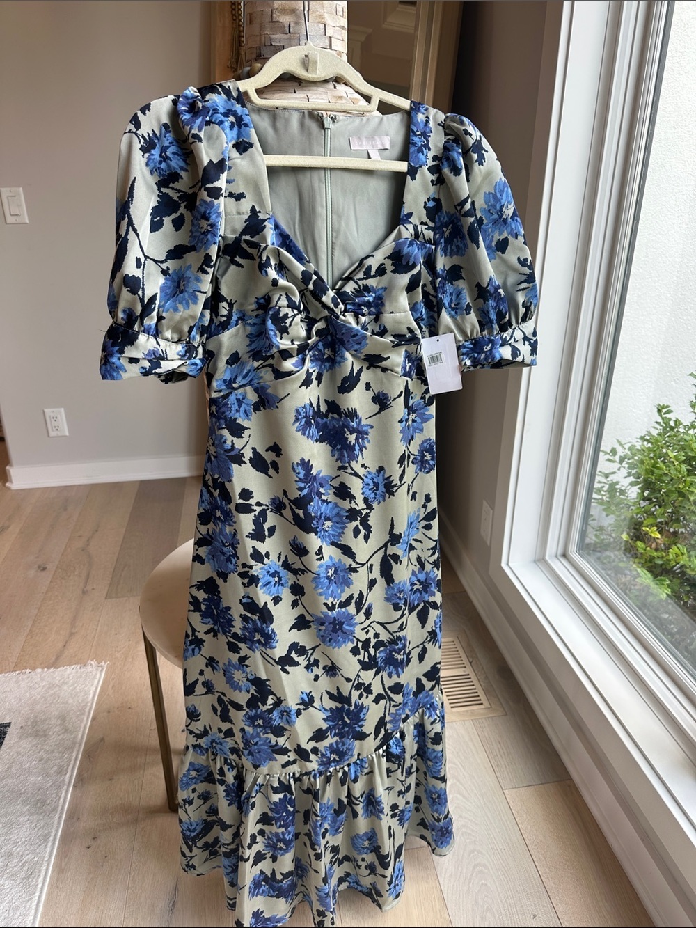 Chelsea28 Blue Floral Maxi Dress with Puff Sleeves